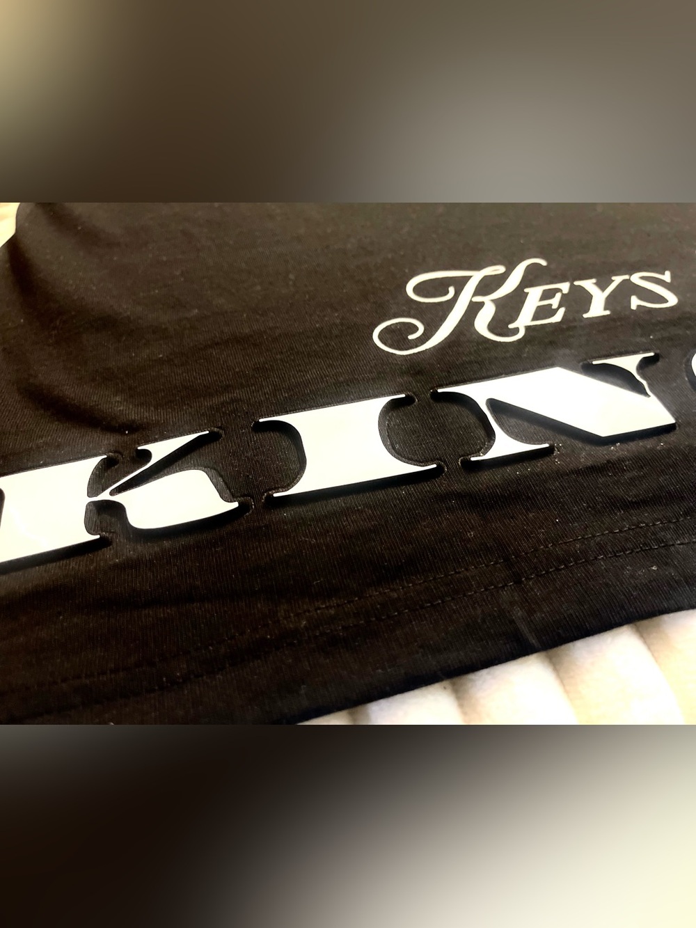 Kingdom Graphic Tee - Black - Picture 4 of 5
